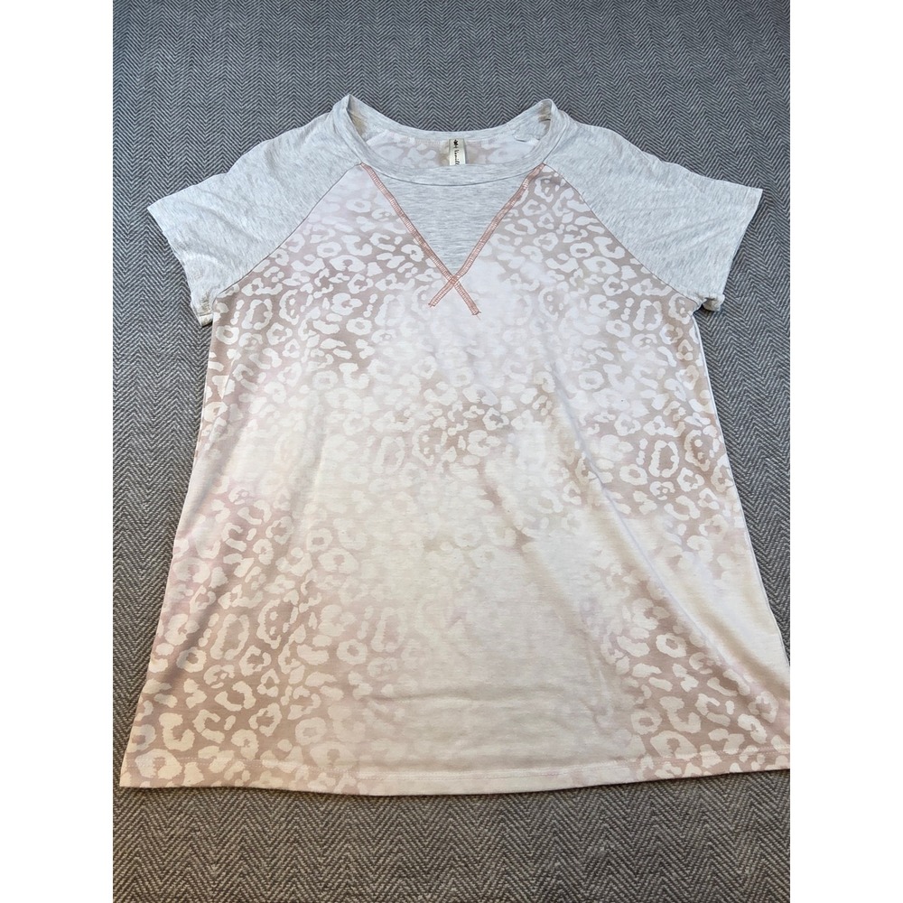 Vanilla Sugar Womens Raglan Leopard Print Short Sleeve Top Grey Pink Medium